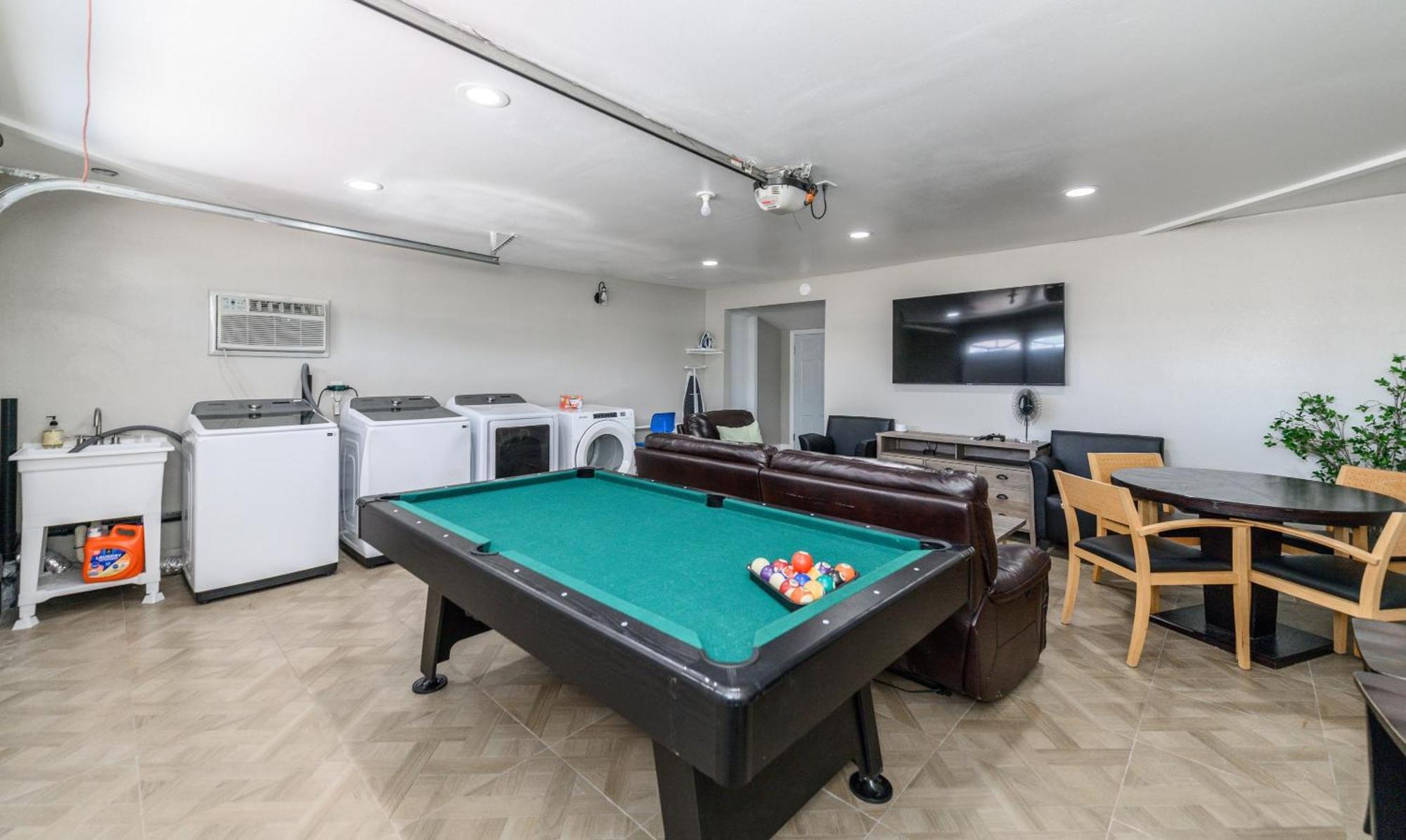 Disneyland Dream Villa 5 Bedroom 3 Bath Theater Games Pool Table Anaheim Exterior photo